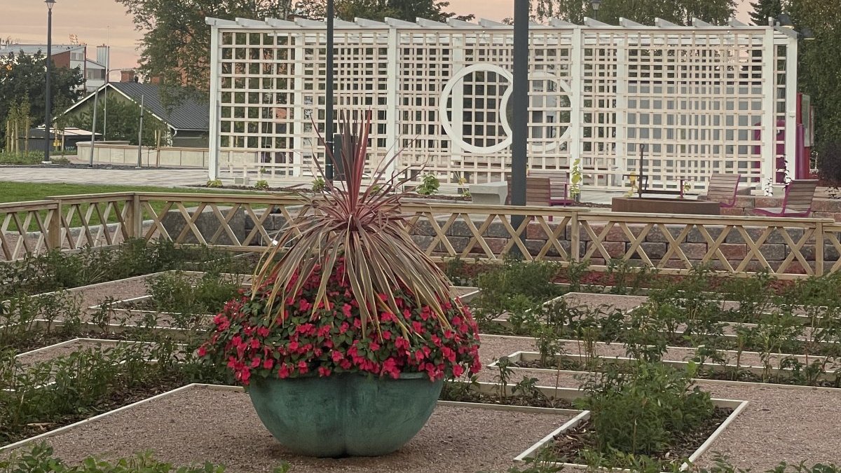 Vitreo referenssit Renlundin taidepuisto, Kokkola